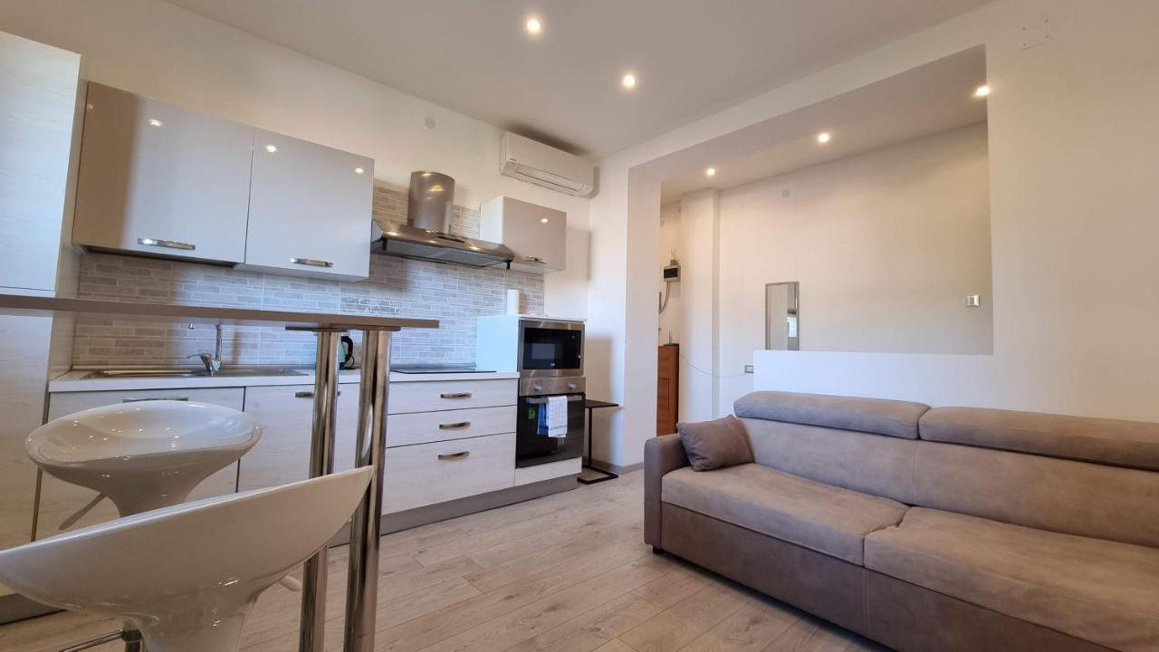 Crispi 85 - Air Conditioner - Teatro Rossetti Apartment Trieste Exterior photo
